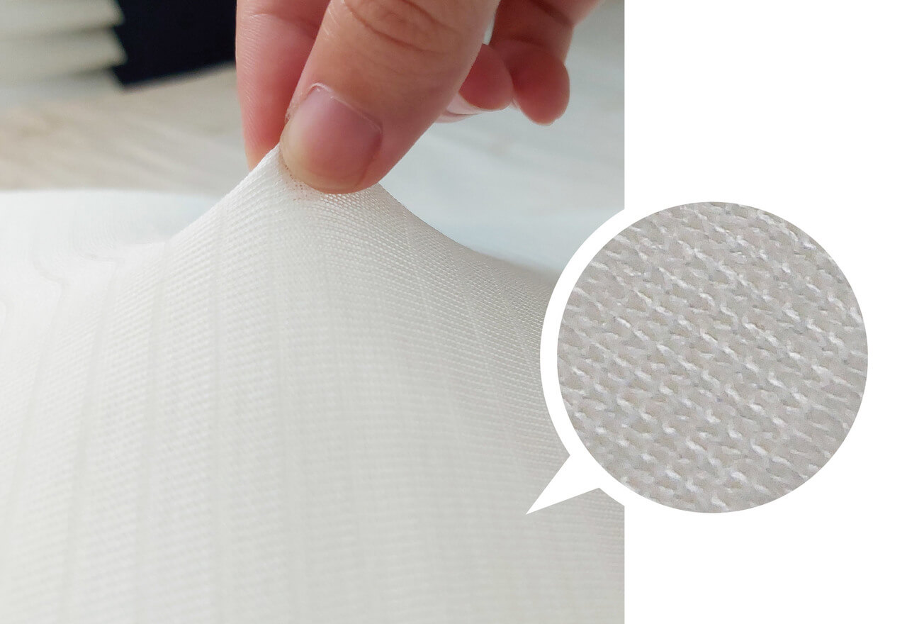 Fotex枕心內套為高透氣性網布，隔絕髒汙，透氣不悶熱，使枕心不易發霉